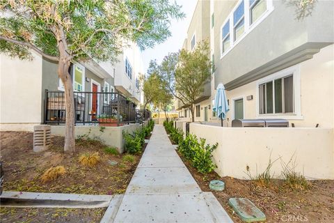 13219 Shaw Lane Sylmar CA 91342