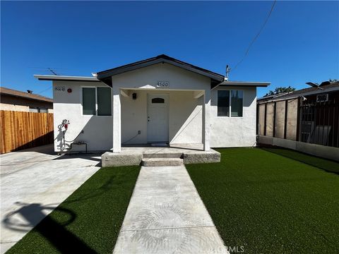 Photo of 9500 S Spring St, Los Angeles, CA 90003 (MLS # DW26057427)