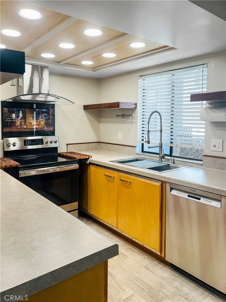 400 S Flower Street 131