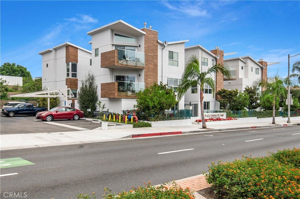 Photo of 3920 E Coast Highway Hwy, Corona Del Mar, CA 92625 (MLS # NP26086431)