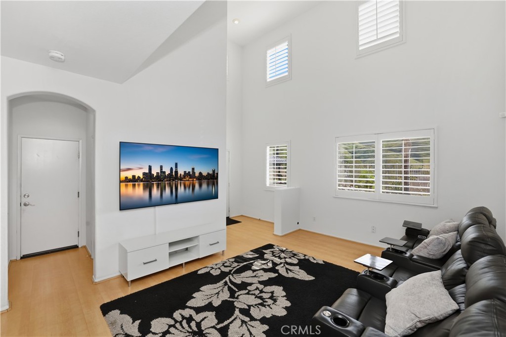 16123 Setting Sun Circle