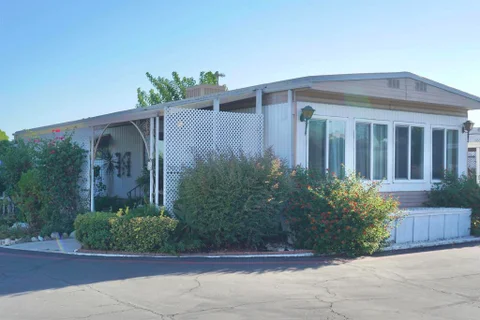 185 N Eucalyptus Avenue Unit SPC 95, Rialto, CA 92376 - MLS#: PTP2607122