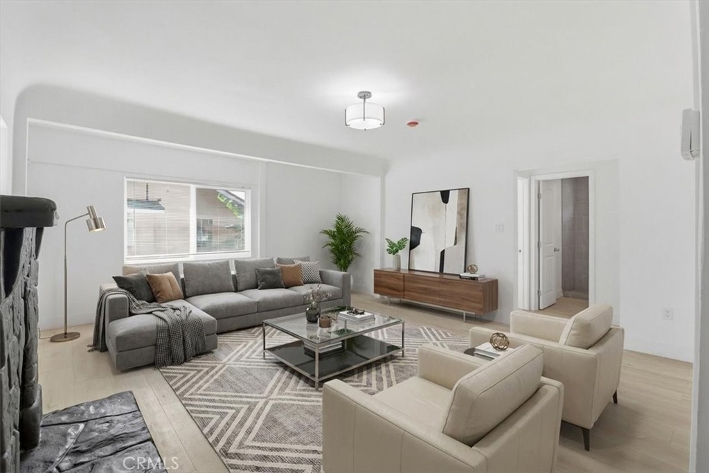 527 Clifton