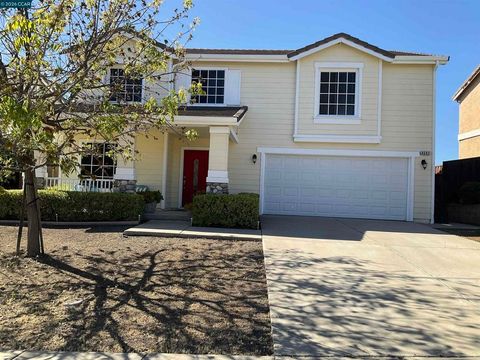 Photo of 4561 Temblor Way Way, Antioch, CA 94531 (MLS # 41129672)