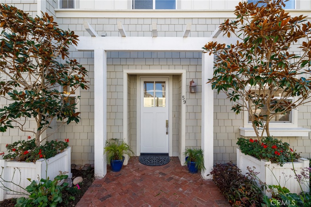 1800 S Pacific Coast Highway 59