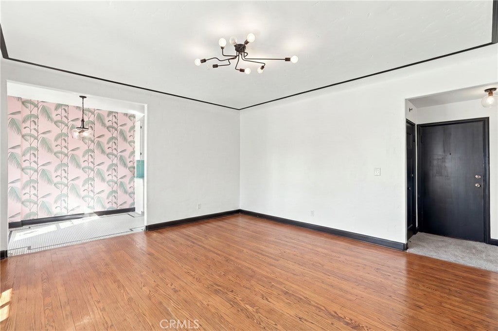 800 E Ocean #905