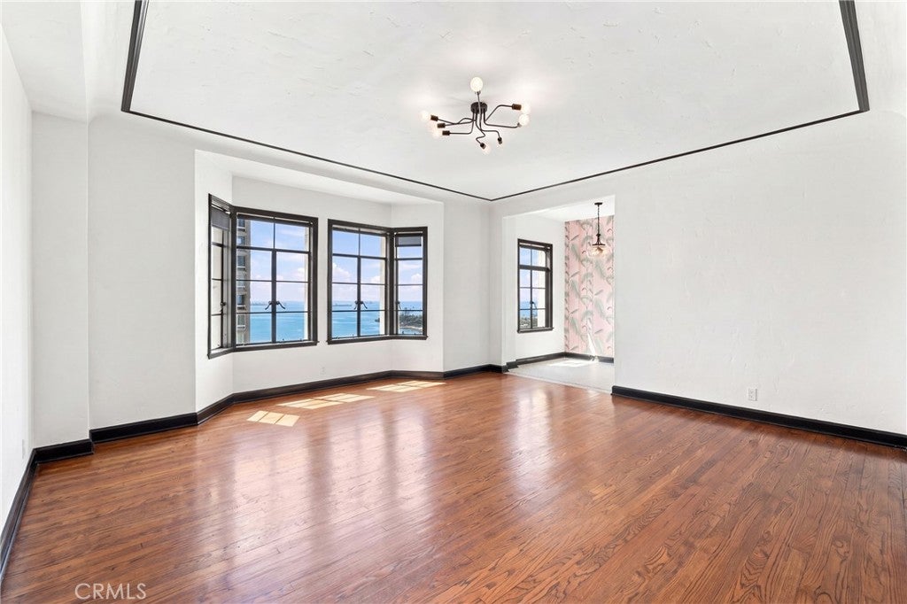 800 E Ocean #905 BLVD