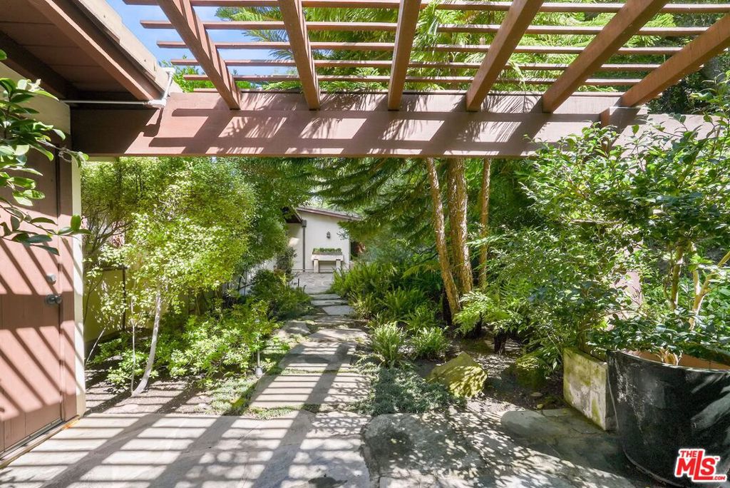 1821 Old Ranch Road