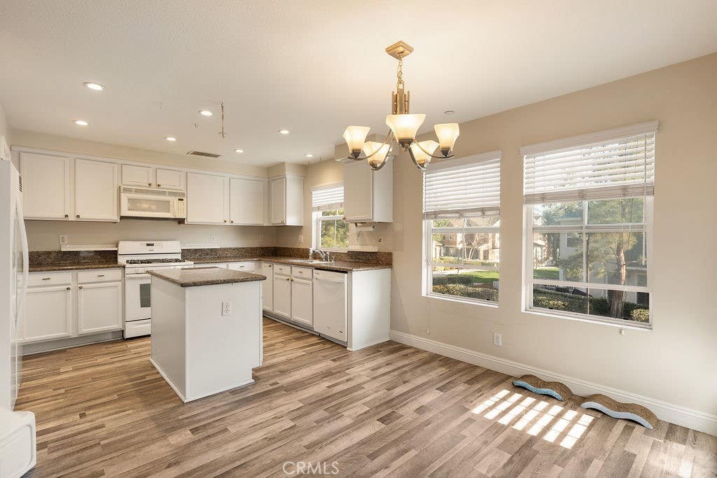 Photo of 5 Quartz Ln, Ladera Ranch, CA 92694 (MLS # CV26136135)