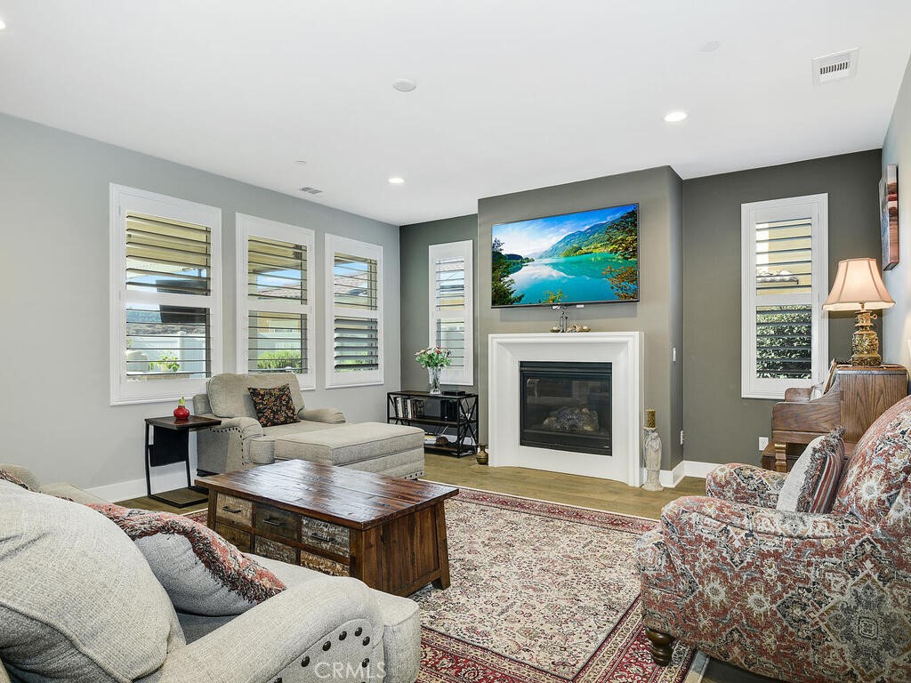 374 Ventasso Way