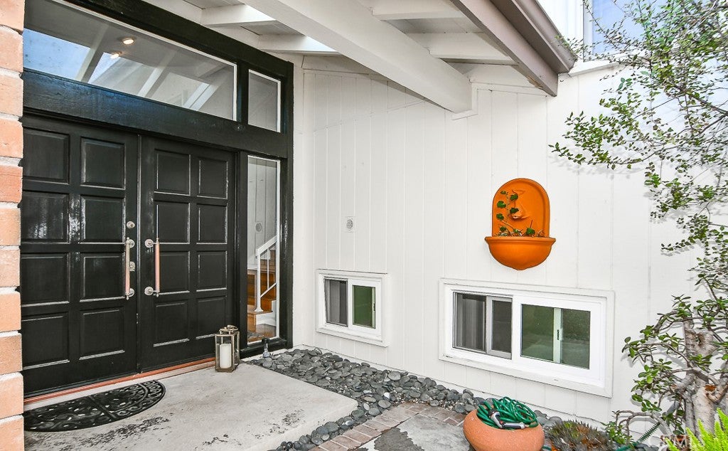 Photo of 47 Jasmine Creek DR, Newport Beach, CA 92625 (MLS # NP26174211)