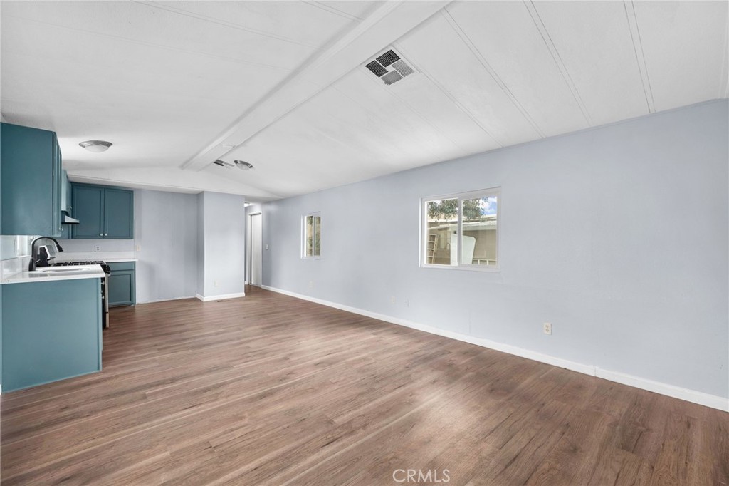 350 E San Jacinto 36