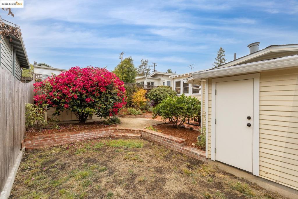 DIMOND DISTRICT - Residential