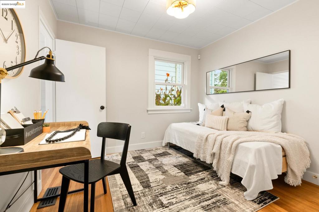 DIMOND DISTRICT - Residential