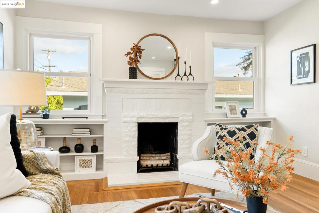DIMOND DISTRICT - Residential
