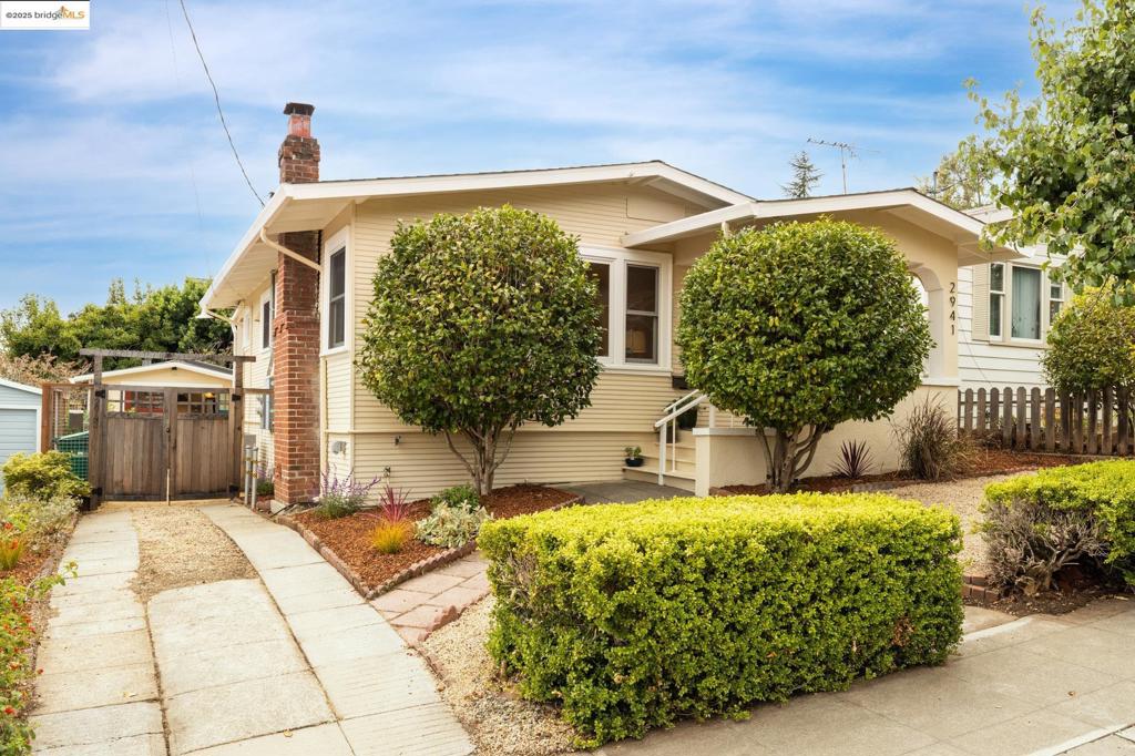 DIMOND DISTRICT - Residential