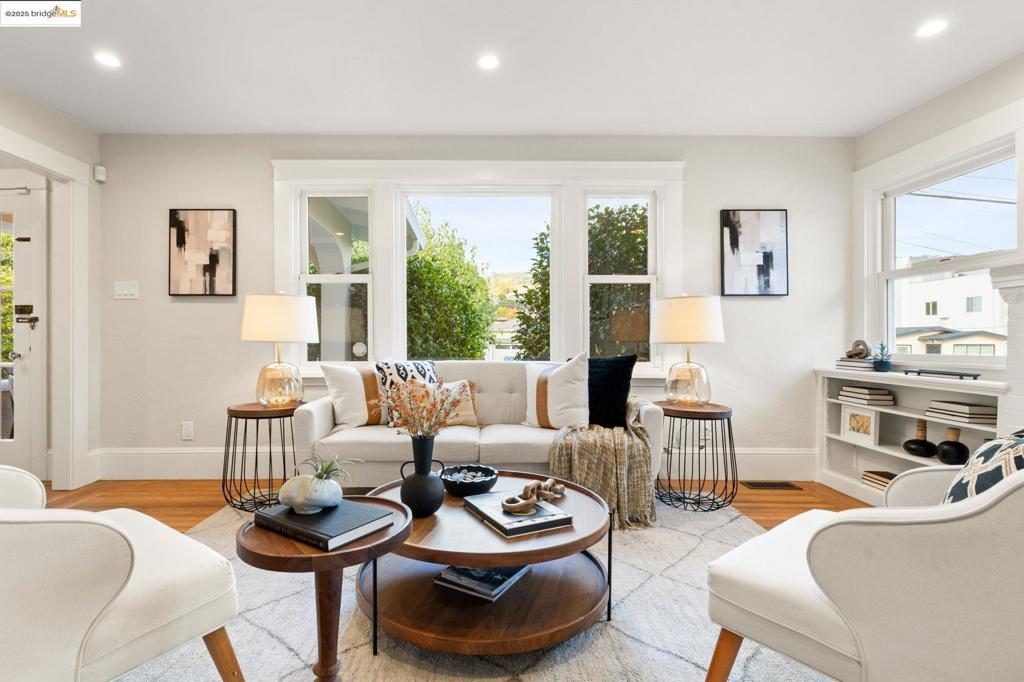 DIMOND DISTRICT - Residential
