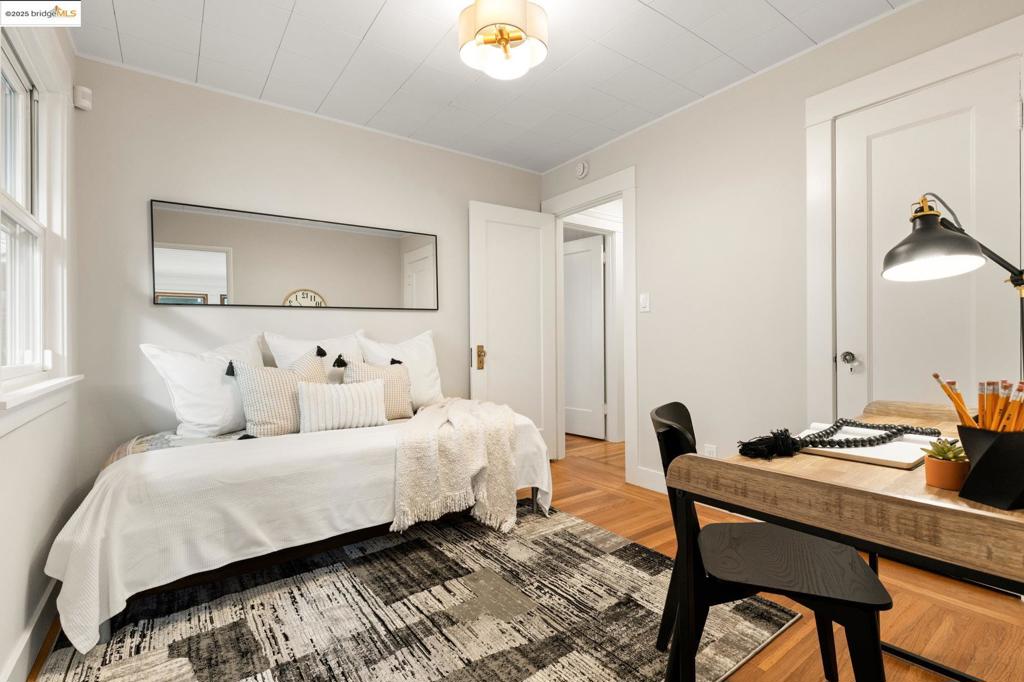 DIMOND DISTRICT - Residential