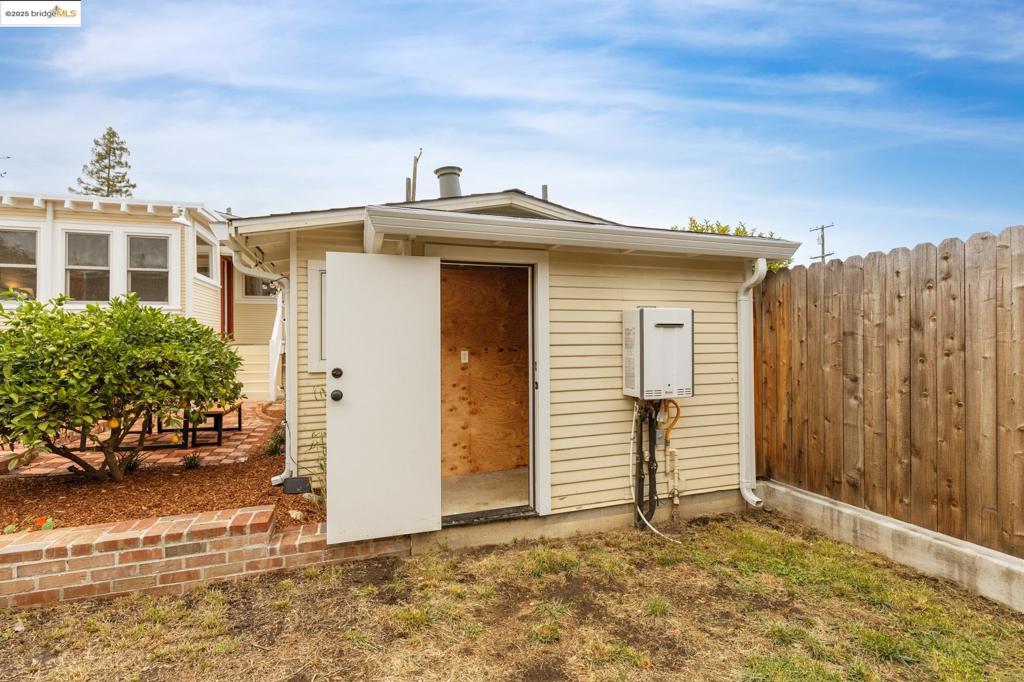 DIMOND DISTRICT - Residential