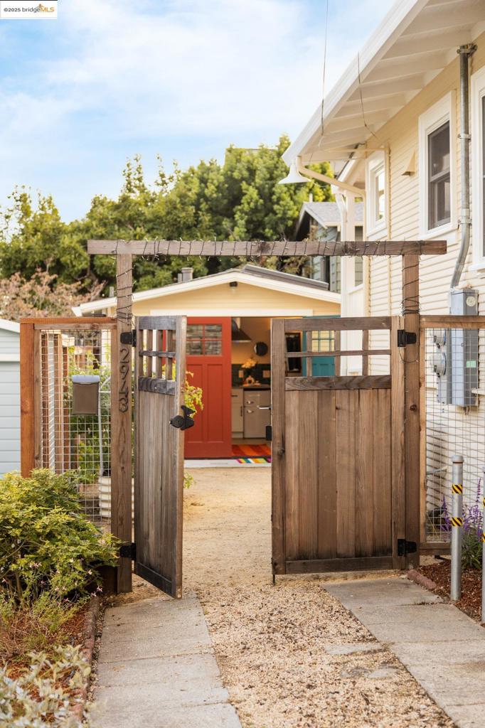 DIMOND DISTRICT - Residential