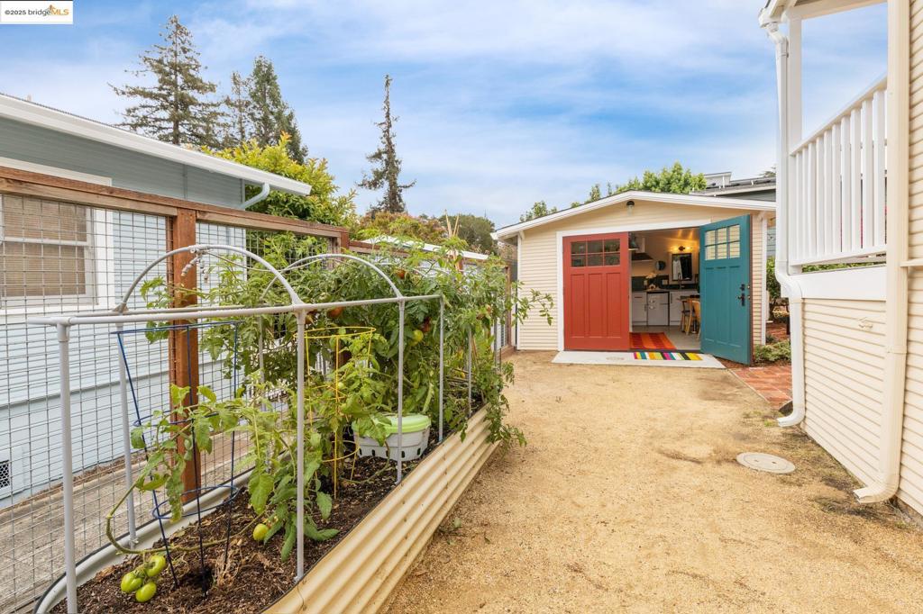 DIMOND DISTRICT - Residential