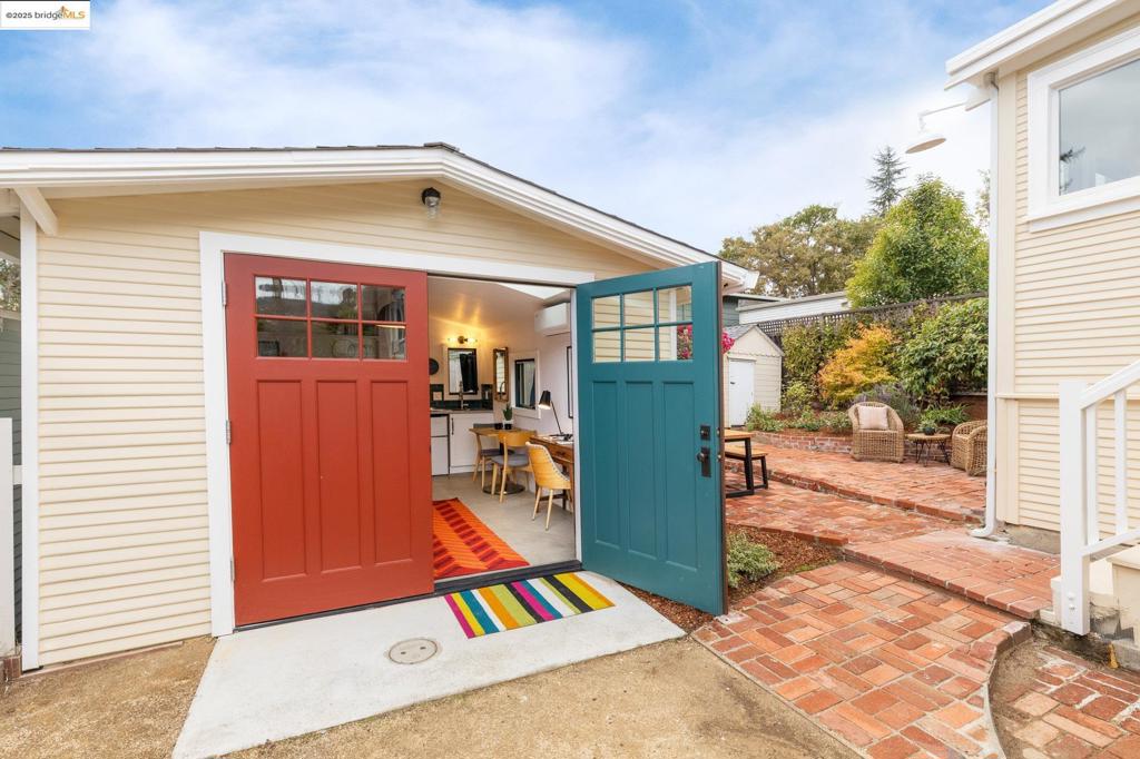DIMOND DISTRICT - Residential