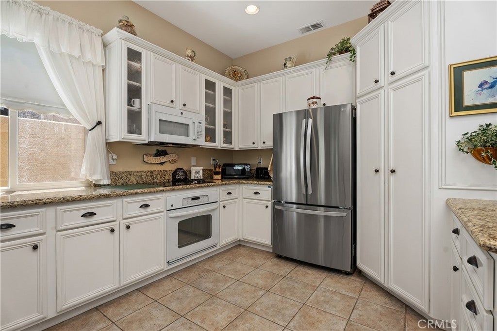 21488 Marana, Mission Viejo CA 92692 - Photo 8