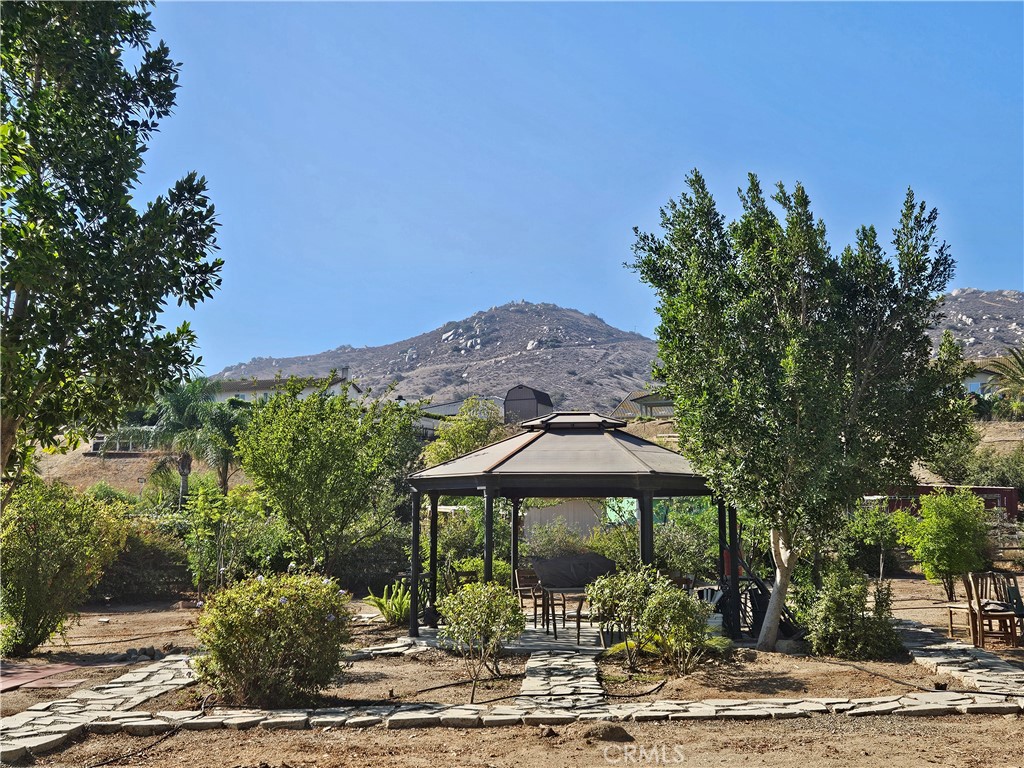 410 Caliente Drive