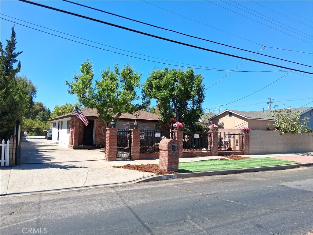 12587 Bradley Avenue, Sylmar CA 91342