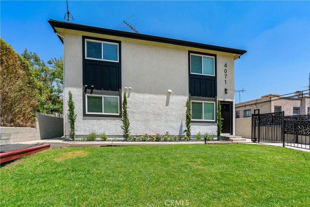 4071 Melrose Ave