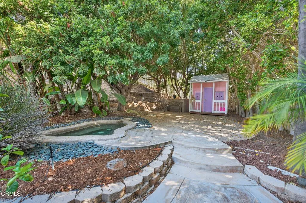 Ventura, California 93003, United States, 4 Bedrooms Bedrooms, ,3 BathroomsBathrooms,Residential,Pending,205152