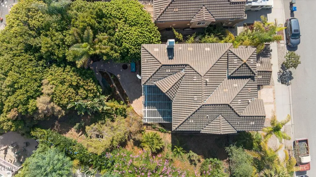 Ventura, California 93003, United States, 4 Bedrooms Bedrooms, ,3 BathroomsBathrooms,Residential,Pending,205152