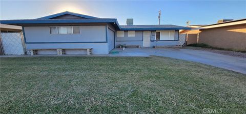 Photo of 431 N 9th St, Blythe, CA 92225 (MLS # OC25246582)