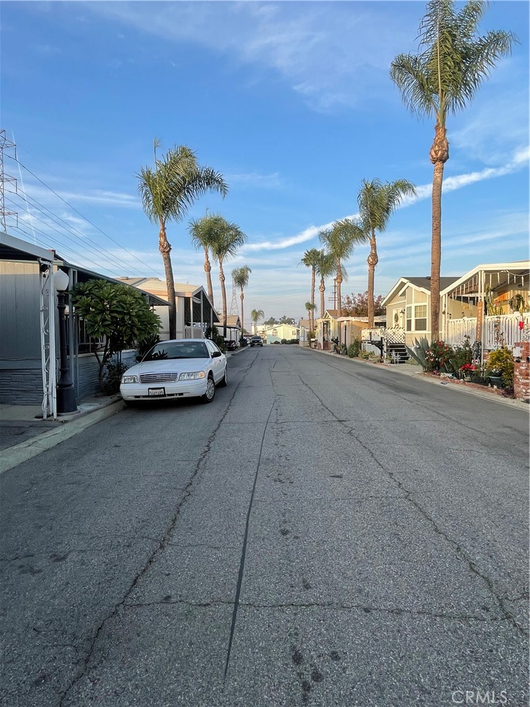 10001 Frontage Road 73