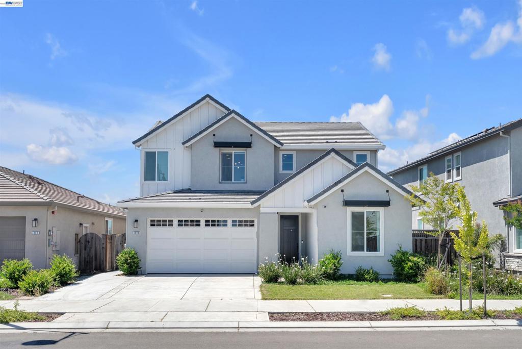 3098 Mulholland Dr