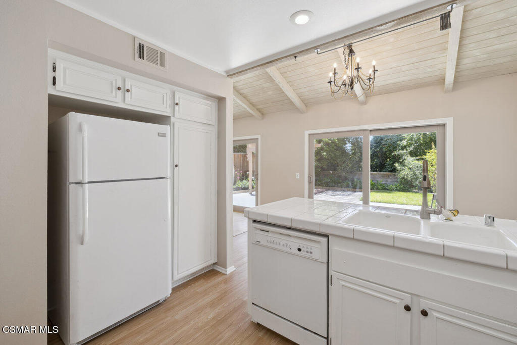 Northwood Townhomes I-516 - 1005282 - Residential Lease