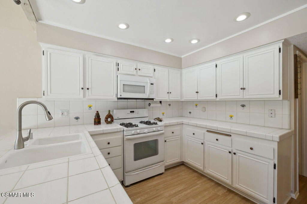 Northwood Townhomes I-516 - 1005282 - Residential Lease