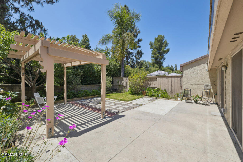 Northwood Townhomes I-516 - 1005282 - Residential Lease