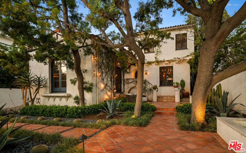 330 S Medio Drive