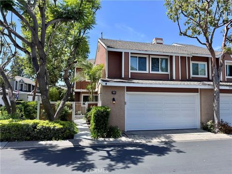 Photo of 11 Acorn, Aliso Viejo, CA 92656 (MLS # OC26085954)