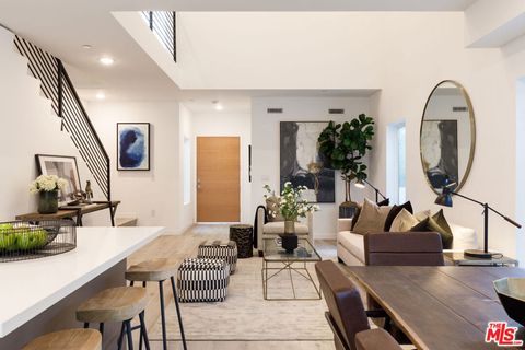 Photo of 846 N Alta Vista Boulevard #106, Los Angeles, CA 90046 (MLS # 26649975)