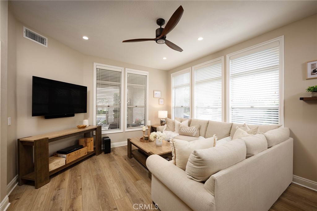 Rancho Santa Margarita, California, 92688, United States, 3 Bedrooms Bedrooms, ,3 BathroomsBathrooms,Residential,Active,2037122
