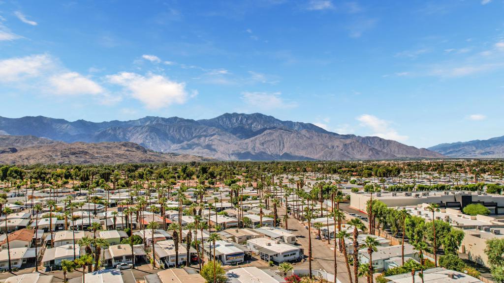 Royal Palms - Manufactured In Park