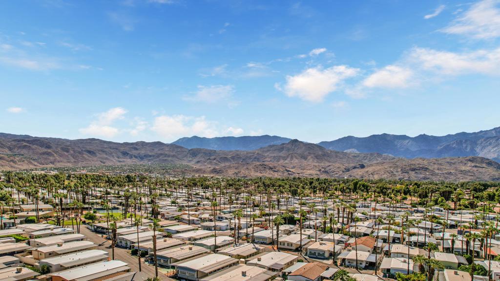 Royal Palms - Manufactured In Park