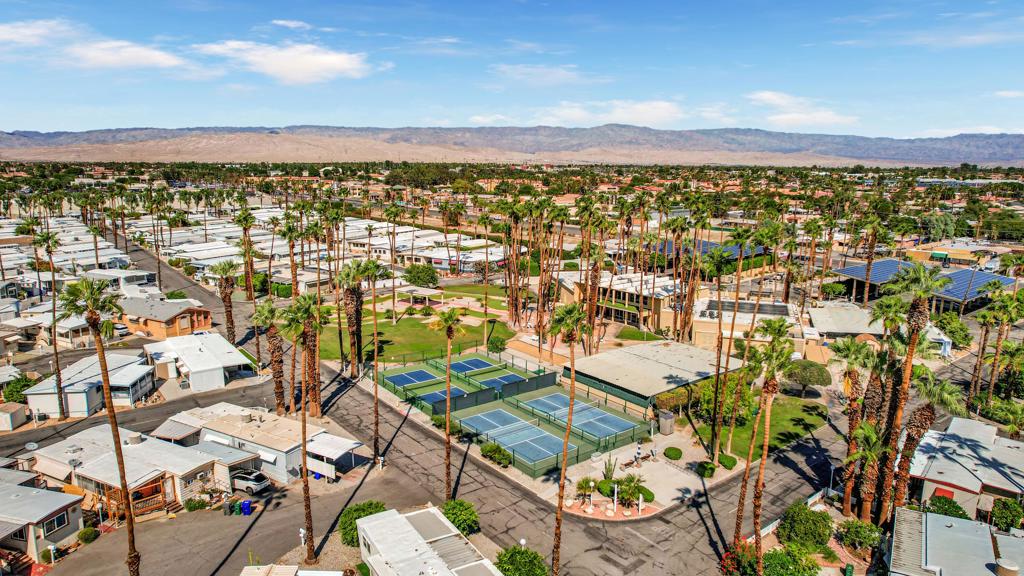 Royal Palms - Manufactured In Park