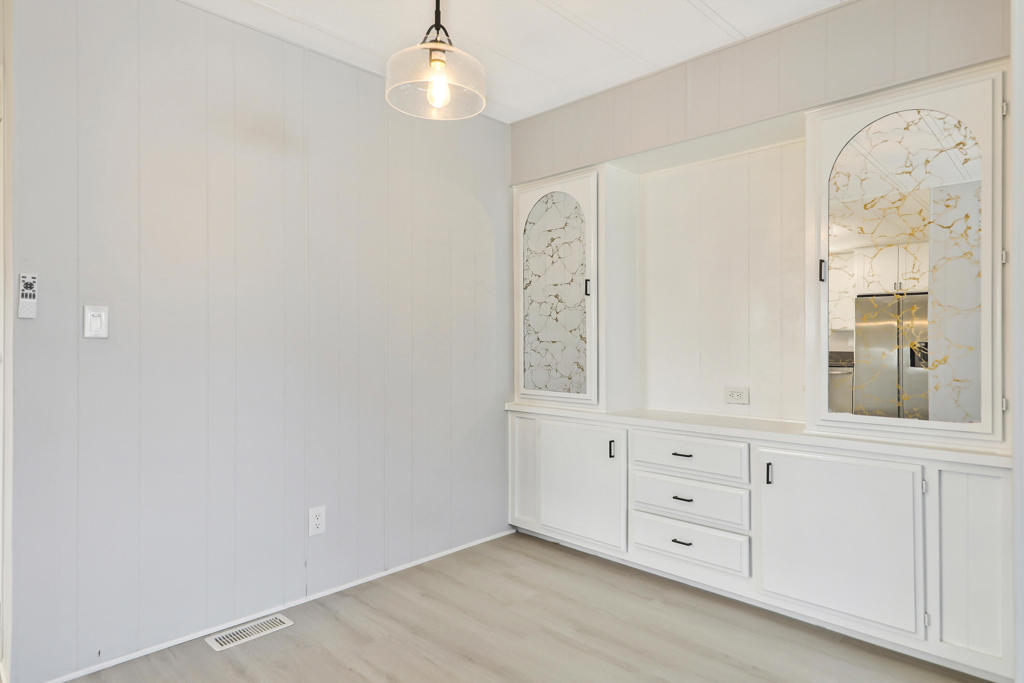 Royal Palms - Manufactured In Park