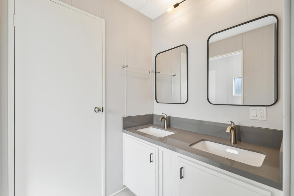 Royal Palms - Manufactured In Park