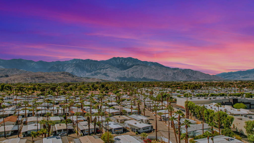 Royal Palms - Manufactured In Park