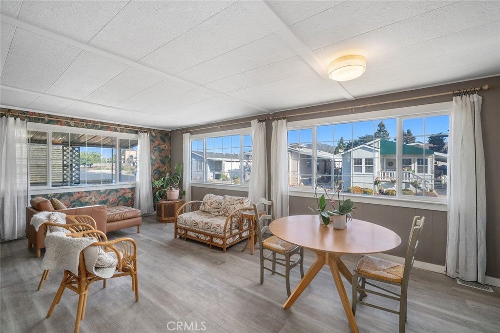3395 Higuera Street 63