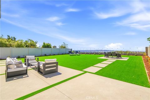 21041 Skylark Lake Forest CA 92630